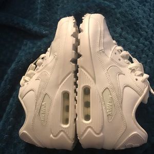 Nike Shoes size 6 women 4Y